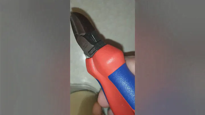 Knipex 70 02 160 режет волос после гвоздя