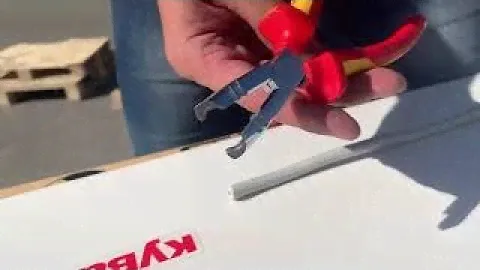 Electrical dielectric pliers KNIPEX \ Клещи электромонтажные диэлектрические KNIPEX