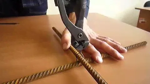 Клещи для вязки арматуры